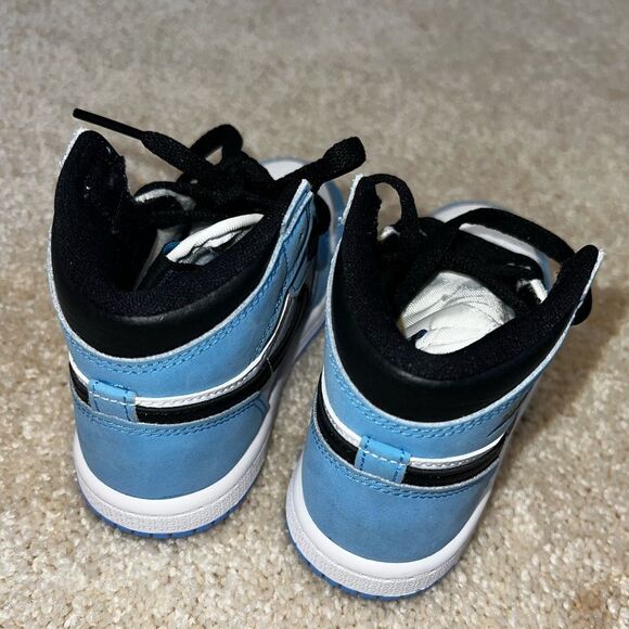 JORDAN 1 RETRO HIGH UNIVERSITY BLUE - Picture 3 of 6